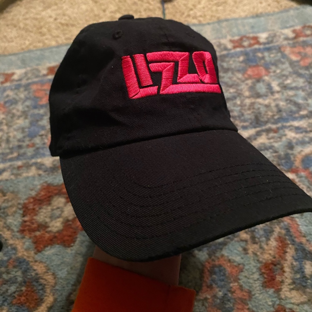 Lizzo hat